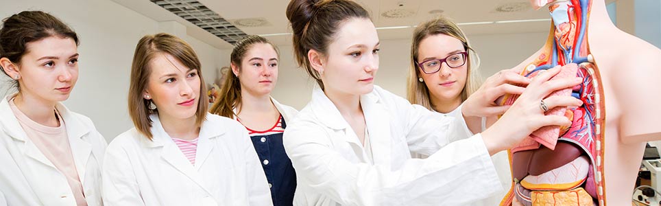Juniorská Univerzita Karlova pro středoškoláky