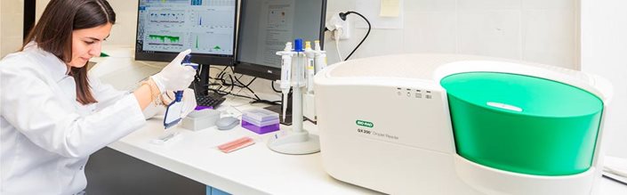 Vítáme úspěšné absolventy farmaceuticky, přírodovědecky i lékařsky orientovaných oborů